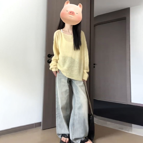 Early autumn thin long-sleeved tops and blouses, new sun-proof hollow knitted sweaters, and lazy style sweaters for spring and autumn.