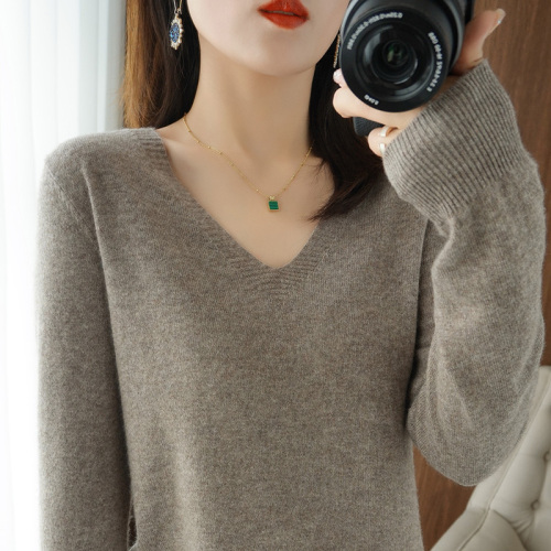 Autumn black v-neck women's cashmere sweater versatile sweater slim bottoming sweater wool