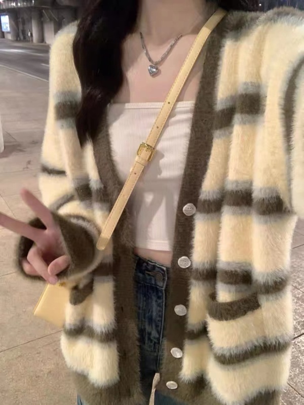 Mohair contrast striped sweater for women in fall and winter new style lazy style soft and waxy thickened velvet knitted cardigan jacket