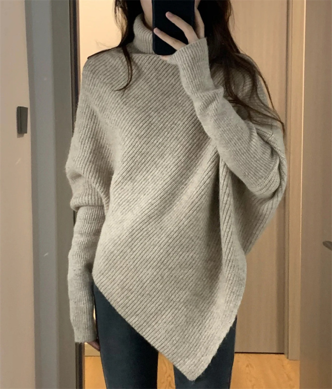 Irregular turtleneck slouchy sweater