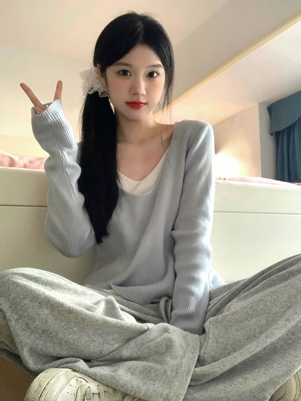 Fake two piece contrasting color lazy casual sweater with versatile design and versatile pullover sweater