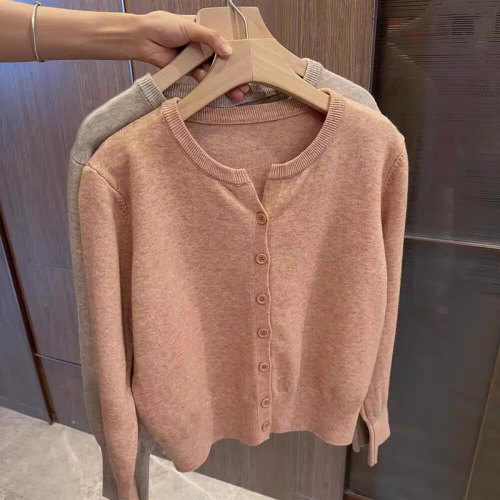 Core-spun yarn popular knitted cardigan for women Korean style round neck loose short cotton cashmere outer sweater jacket top