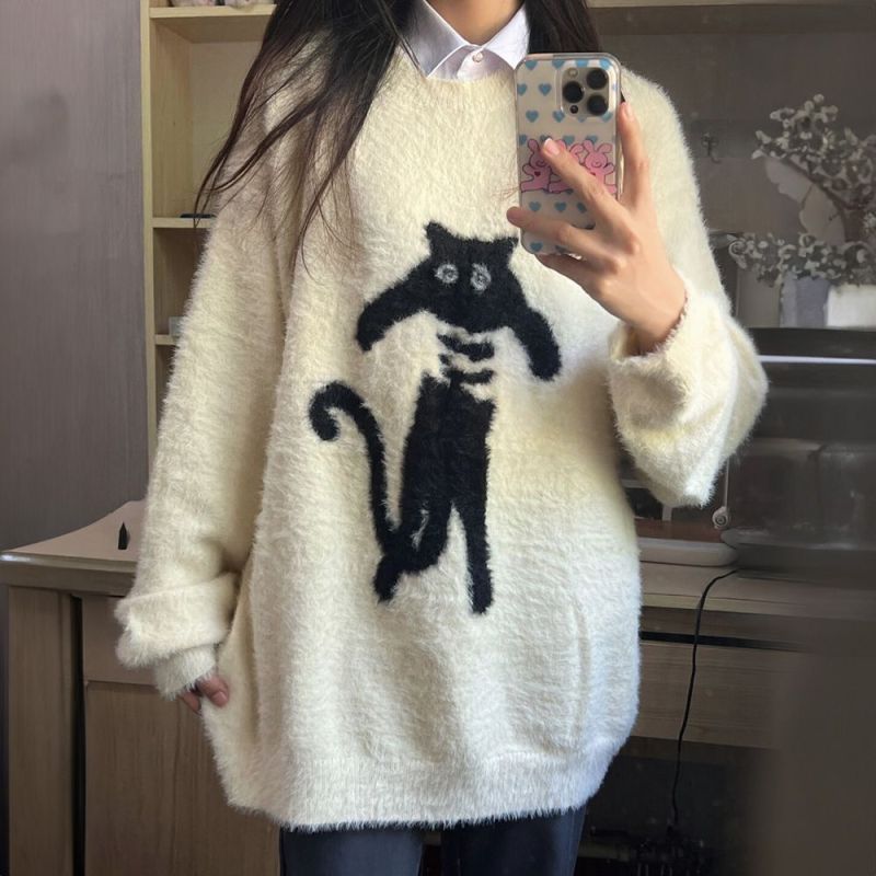 Japanese gentle style, soft and waxy cute kitten knitted outer sweater for female students in autumn and winter, versatile milk fufu top