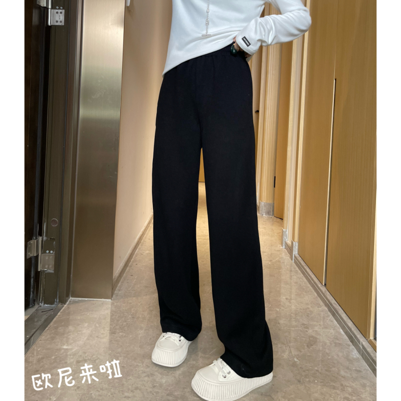 Ounijiazhai women's pants autumn and winter high-end niche minimalist style slimming commuting thick casual pants to keep out the cold.