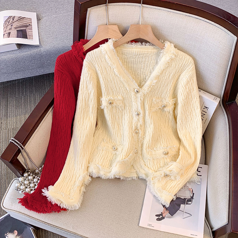 Women's autumn new style knitted top with small fragrant style, covering the inside and making you look slim, versatile sweater cardigan