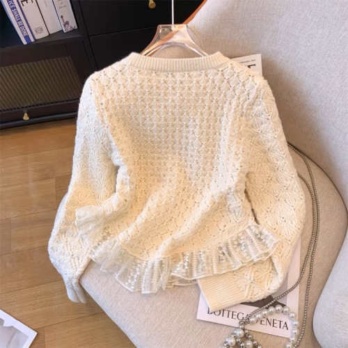 Xiaoxiangfeng lace splicing knitted cardigan spring, autumn and winter French style long-sleeved sweater to wear outside