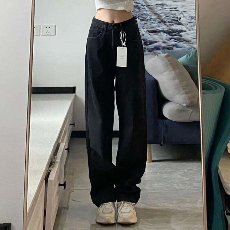 Spot new autumn black straight-leg jeans for women, loose wide-legged, slim, versatile, drapey, floor-length trousers