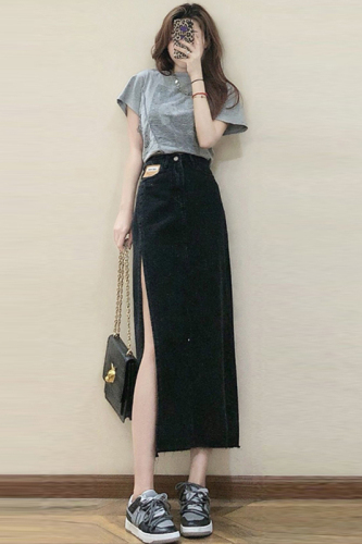 Summer salt-based light mature tea-based outfit, a complete set of milk-based lively age-reducing, slightly fat, slimming, flesh-covering suit skirt for women