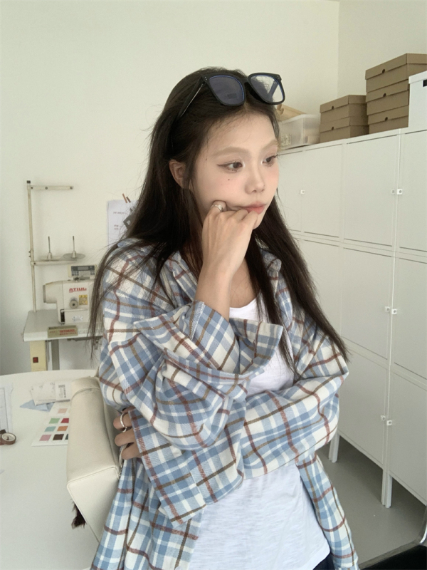 Autumn and winter American retro white blue brushed plaid loose long-sleeved shirt jacket