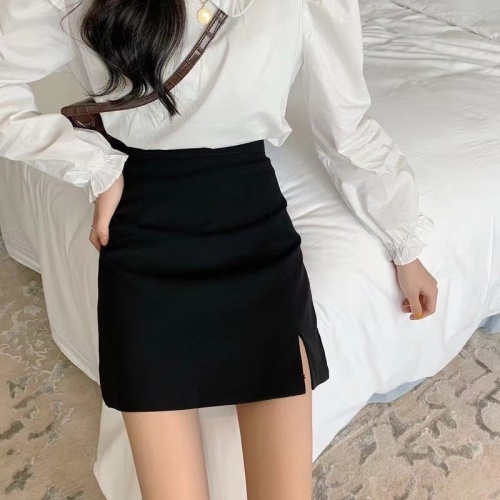 Short skirt for women in autumn high-waisted A-line slimming skirt new fashion black hip-hugging skirt hot girl short skirt