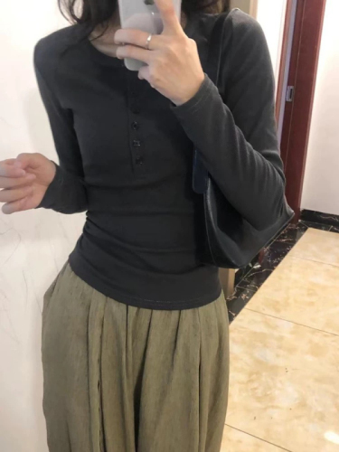 40 pieces O'Dell simple half-open collar slim slim long-sleeved T-shirt women's button-down design right shoulder top