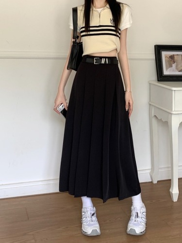 New gray high-waisted pleated skirt, mid-length A-line crotch-covering umbrella skirt with stylish design