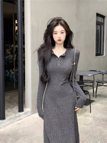 Plus size women's bottoming solid color long-sleeved knitted dress fat mm slim winter velvet thickened French long skirt