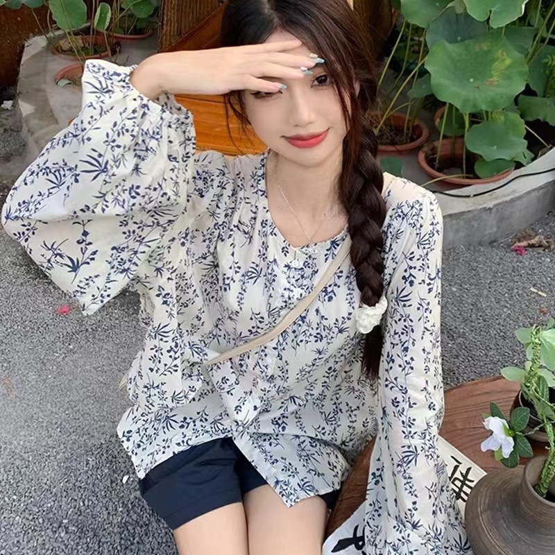 Loose floral long-sleeved shirt for women autumn 2024 new design fashion niche chic sun protection top