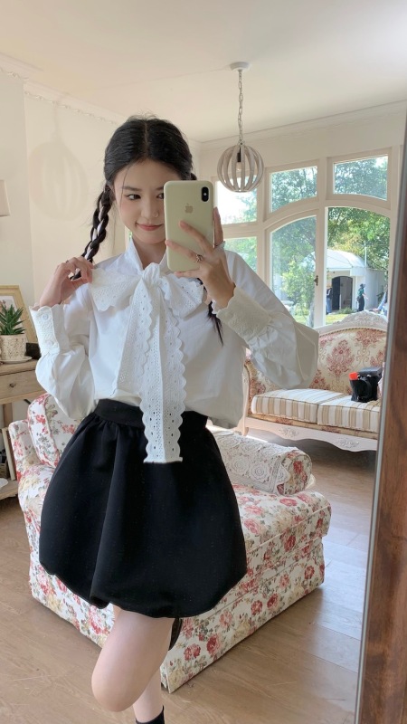 Korean style slimming and sweet lace-up long-sleeved shirt + versatile high-waisted puffy skirt