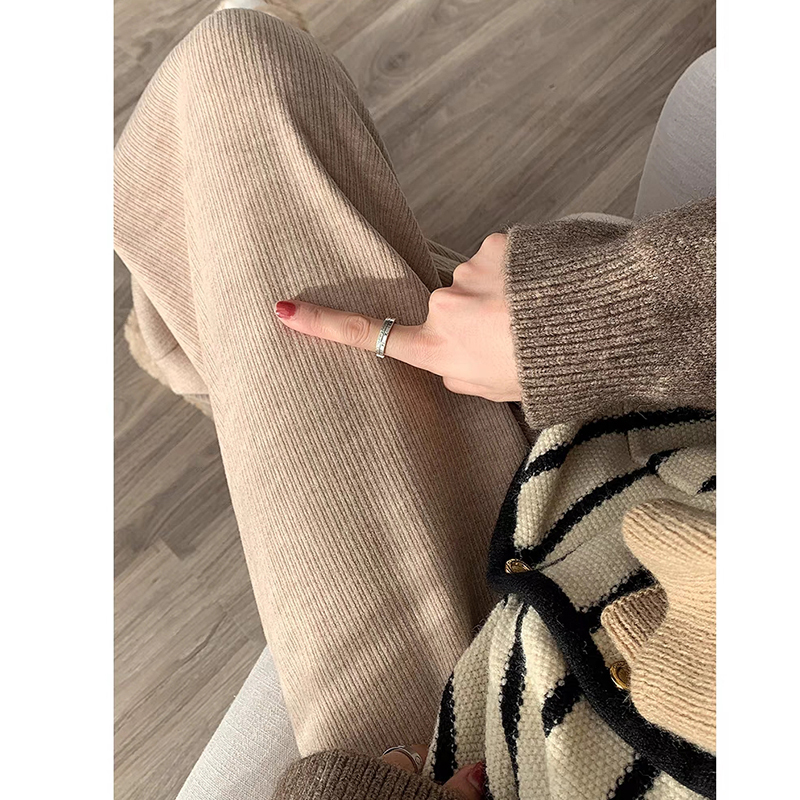 Oatmeal wide-leg pants for women in autumn and winter new narrow version high-waist drape straight casual imitation cashmere plus velvet knitted pants