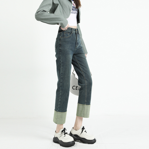 Spring and summer pockets, diverse pattern splicing design, trendy rolled hem loose jeans, 8/9 points