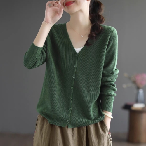 Single-breasted solid color long-sleeved cotton sweater for women early autumn new loose slimming V-neck sweater