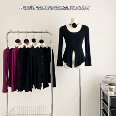 Slightly fat U-neck lace-up decorated with flowers waist-cinching curved fishtail top waist-slimming bottoming shirt top for women in early autumn