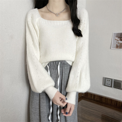 French retro puff sleeve leaking clavicle square neck bottoming shirt for women street knitted sweater for outer wear