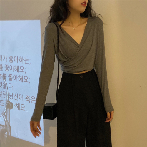 V-neck solid color strappy short top thin slim fit sun protection inner layering shirt