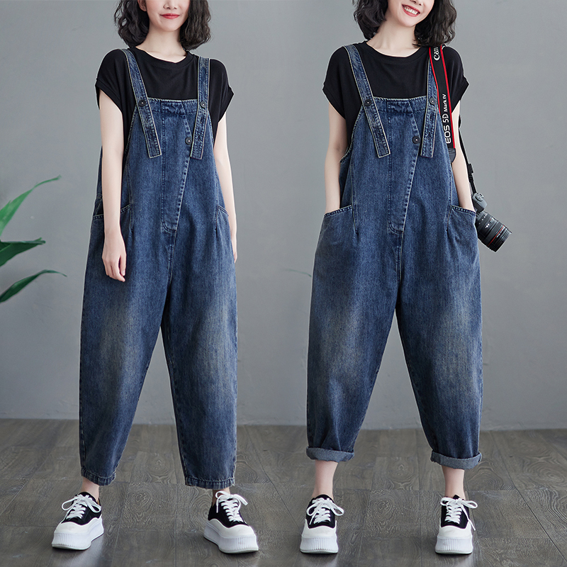 Design niche denim overalls for women, Korean version, loose, fashionable, new, small, nine-point age reduction