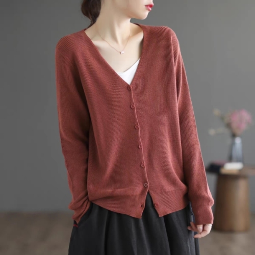 Single-breasted solid color long-sleeved cotton sweater for women early autumn new loose slimming V-neck sweater