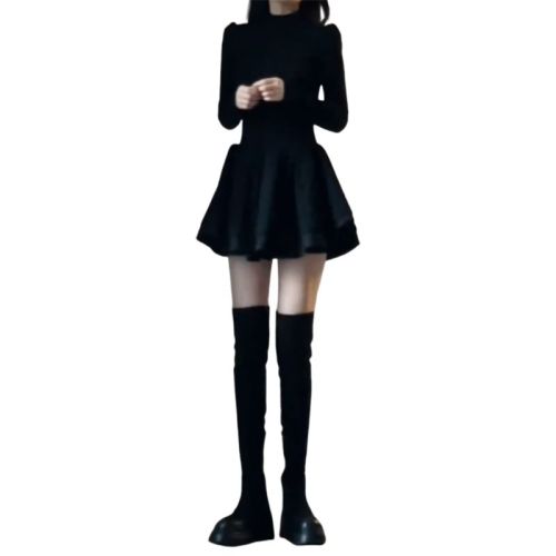 Hepburn style dress women's autumn and winter new inner layering small fragrant black skirt