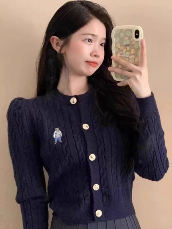Early autumn Korean shoulder-padded bear knitted cardigan niche jacket high-end gentle style chic and beautiful sweater