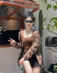 Shirt spring and autumn new women's niche design long-sleeved women's small plaid shirt