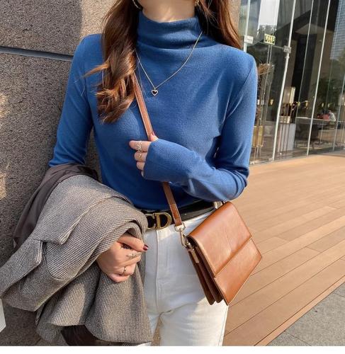 Cationic bottoming shirt for women, autumn and winter half turtleneck new style plus velvet T-shirt, fashionable and versatile brushed top