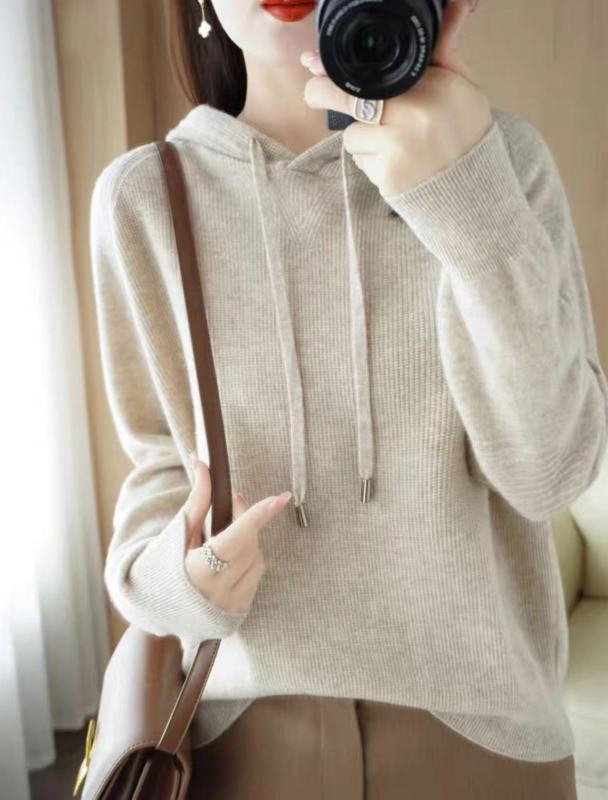 New autumn and winter hooded pullover long-sleeved knitted sweatshirt for women Korean style loose casual short solid color simple sweater