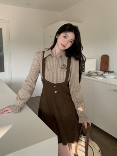 Plus size fat mm 2024 autumn and winter new slim retro atmosphere striped shirt college dress women