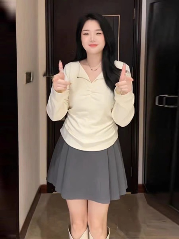Ready stock ~ Large size thickened velvet long-sleeved women's bottoming shirt with autumn and winter design, slimming and versatile top for fat girls
