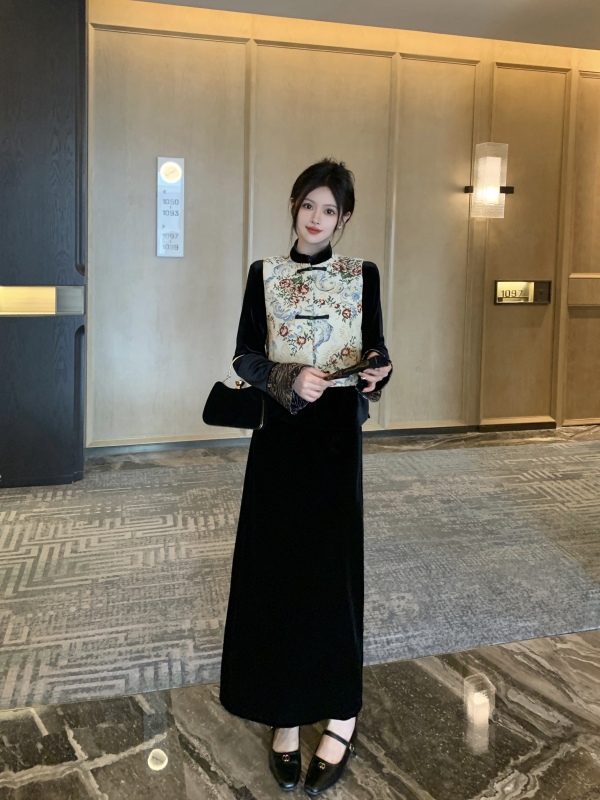 Plus size women's new Chinese style women's national style Zen buckle top vest + inner + skirt three-piece set