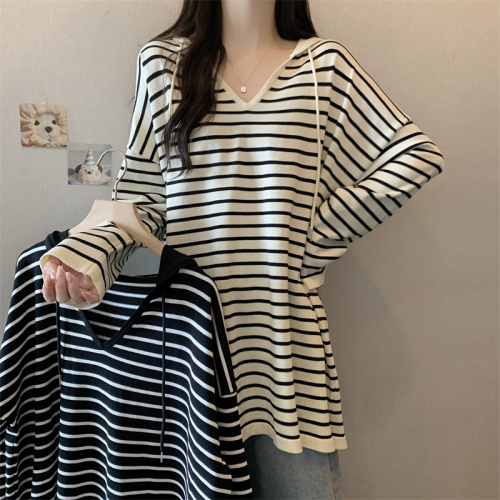 Large size v-neck striped sweater for women in autumn slimming loose lazy style hooded mid-length bottoming top