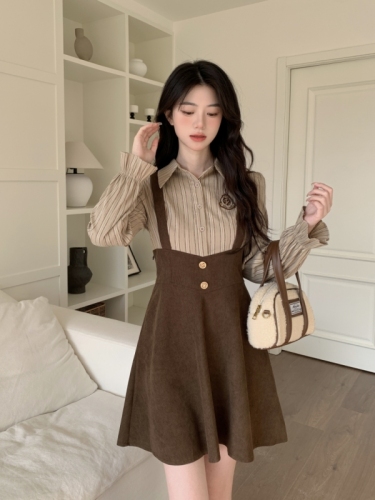 Plus size fat mm 2024 autumn and winter new slim retro atmosphere striped shirt college dress women