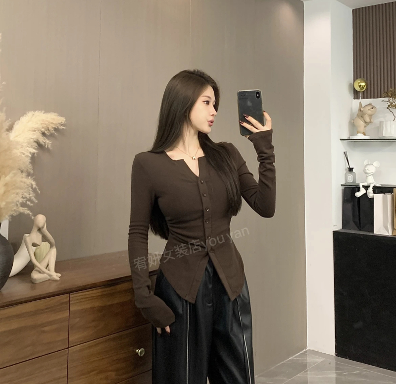 Plus size women's new style fleece single-breasted side pleated waist design long-sleeved T-shirt bottoming shirt