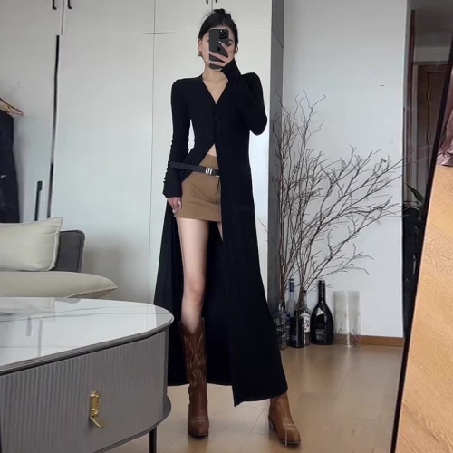 Black V-neck knitted long-sleeved dress for women early autumn new style high-end wear for small people