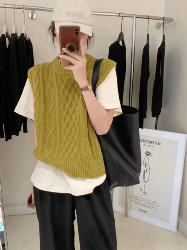 Twist sleeveless sweater vest women's round neck autumn and winter new loose retro layered pullover