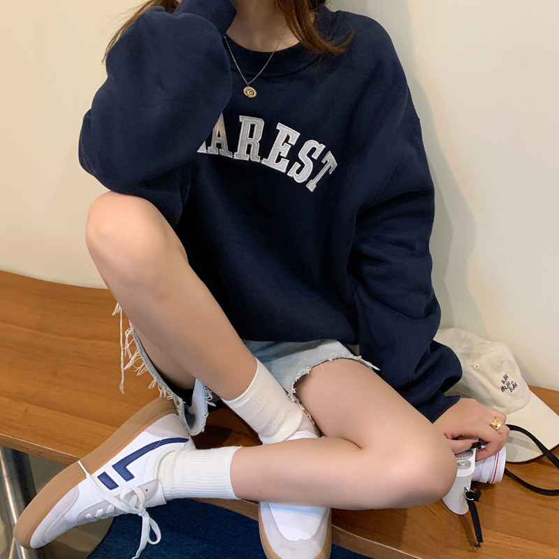 3 Korean loose, versatile and simple letter design plus velvet long-sleeved pullover sweatshirt