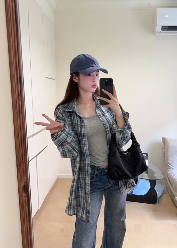 New styles for autumn!  Ghost Horse Girl bm blue plaid loose long sleeve shirt for women