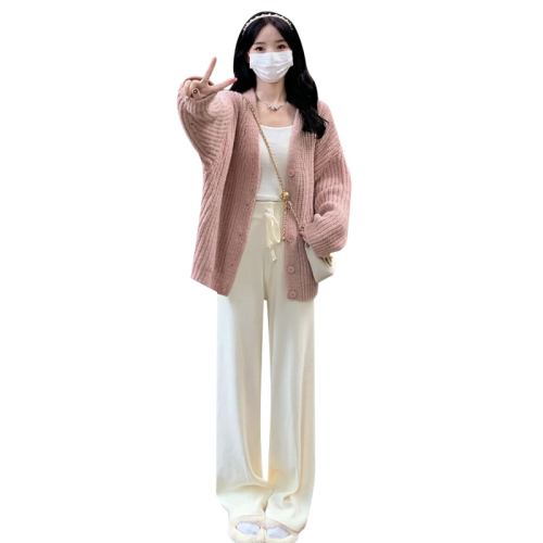 Korean drama Xiaoxiangfeng New Year's sweater two-piece suit for women, salt style, royal sister tea style outfit, complete set for autumn and winter