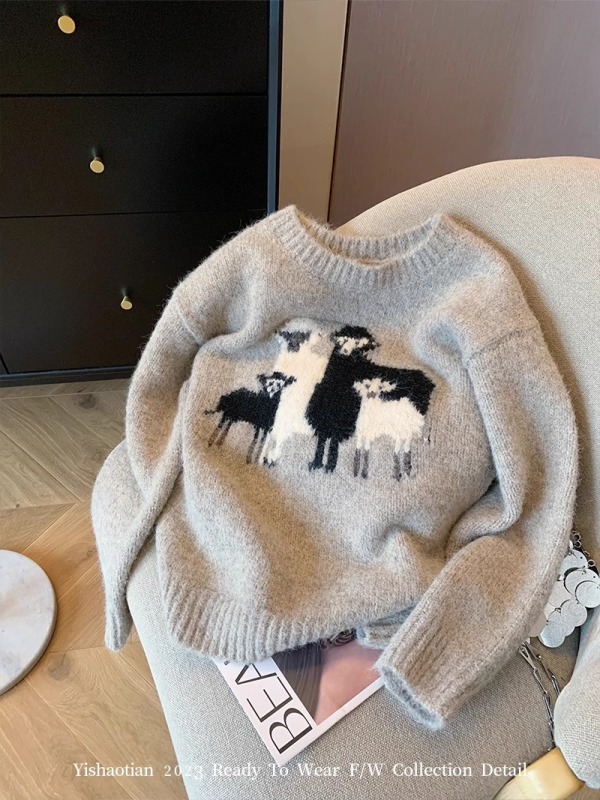 Gray lamb embroidered round neck soft waxy sweater for women, autumn design, lazy, loose and western style pullover