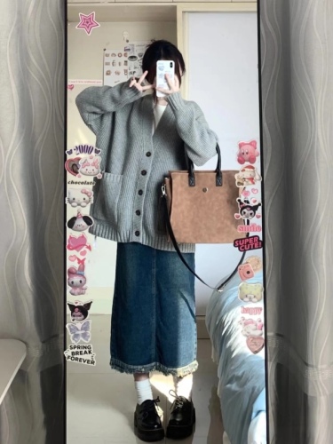 New college style sweet V-neck cardigan sweater autumn and winter loose lazy style top denim skirt suit