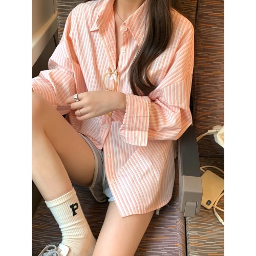 Actual shot of spring and summer thin ins high-end temperament loose sun protection long-sleeved top