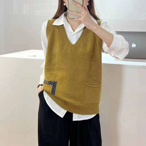 V-neck vest for women 2024 spring new fashion pullover design sleeveless vest sweater top trendy