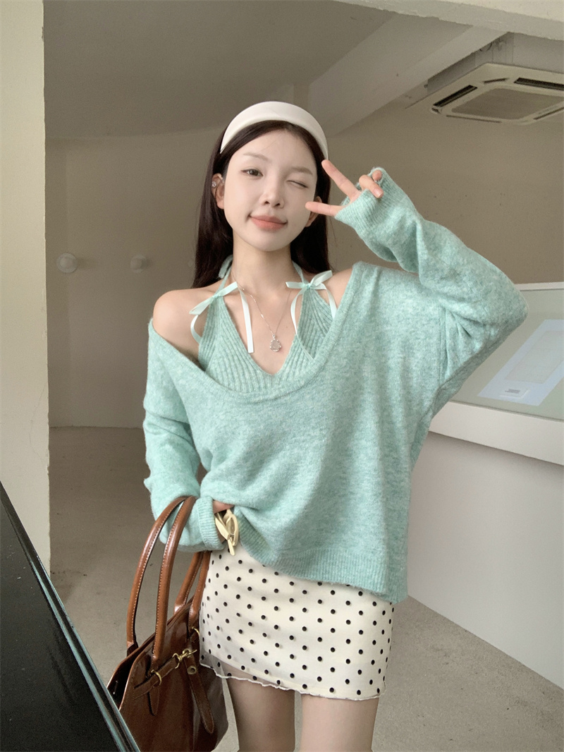 Vintage-style knitted sweater set with two pieces: a chic, age-defying, versatile tank top and a polka dot skirt