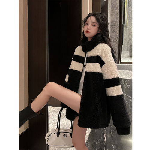 Lamb wool coat women's autumn and winter 2024 new plush furry top loose coat