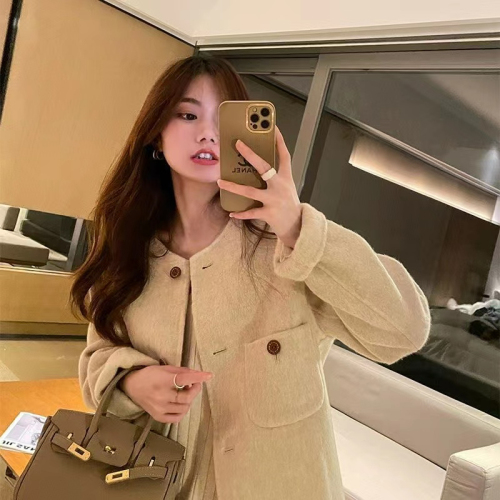 Autumn new long-haired short double-sided wool coat for women with small design and small fragrance style woolen coat trendy